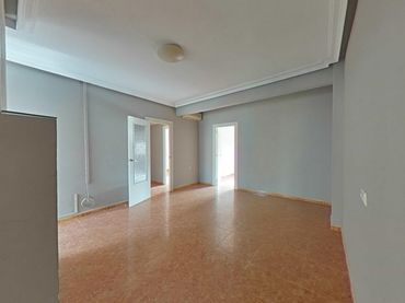 Apartment for sale in Plaza Alfonso XII 3
