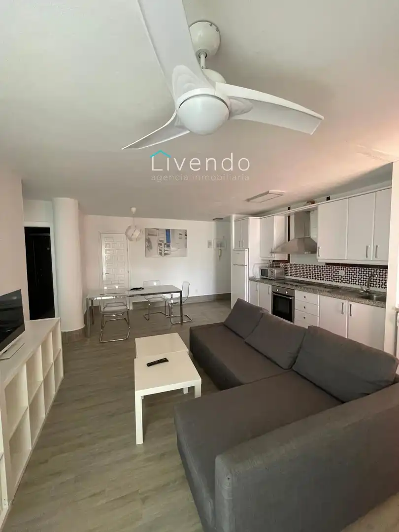 Vista exterior de Piso en venta en Zahara de los Atunes con Trastero, Piscina y Piscina comunitaria