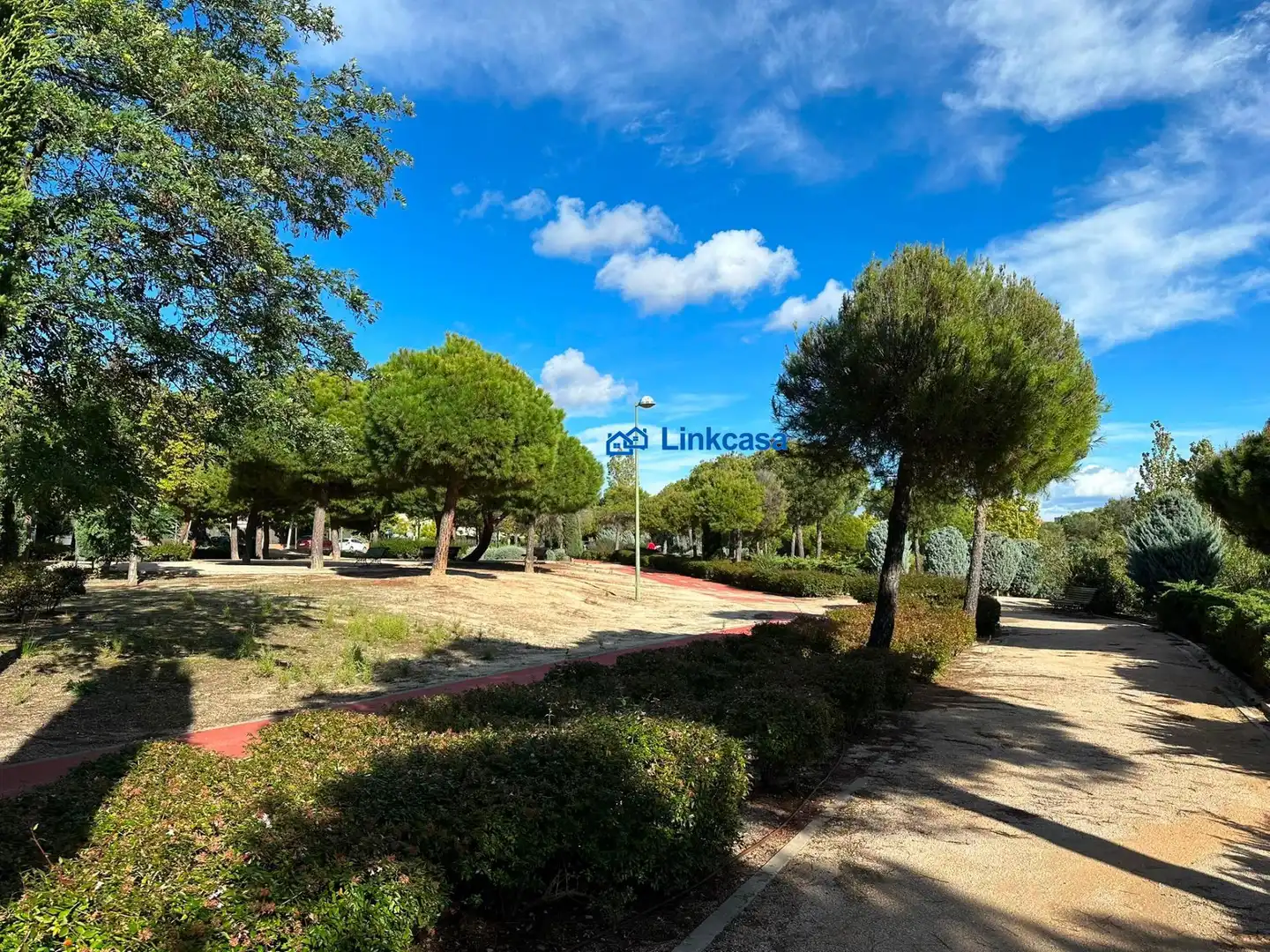 Vista exterior de Pis de lloguer en Pozuelo de Alarcón amb Aire condicionat, Calefacció i Jardí privat