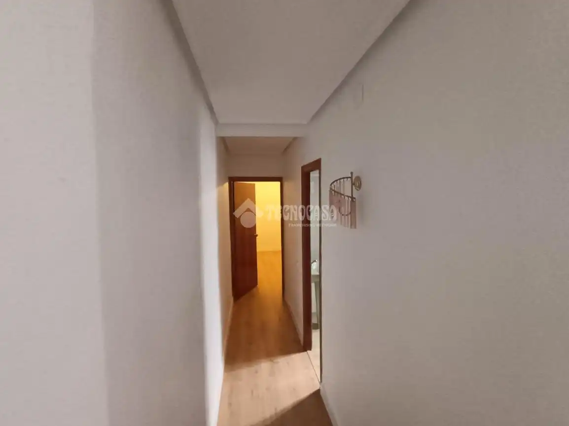 Wohnung zur Miete in Calera y Chozas mit Balkon