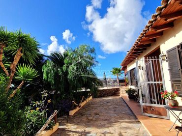 Villa avec piscine à vendre à el Roquillo