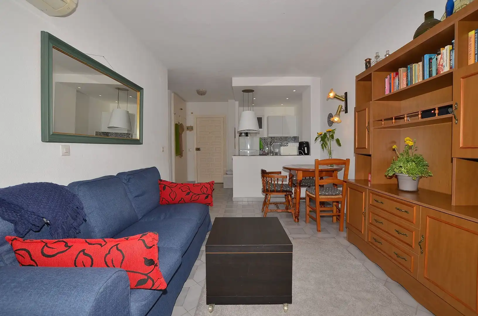 Sala de estar de Apartamento en venta en Benalmádena con Aire acondicionado, Terraza y Amueblado