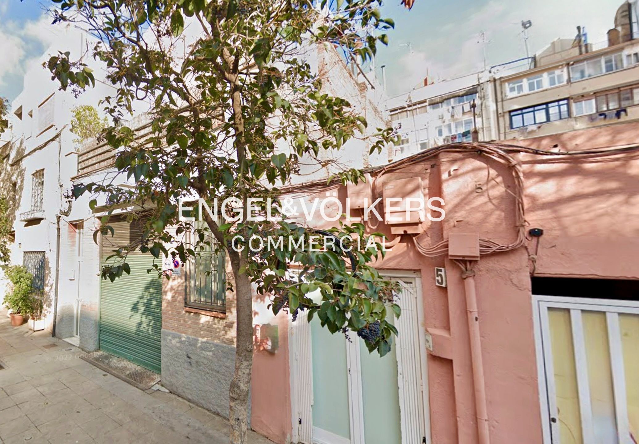 Exterior view of Building for sale in  Barcelona Capital