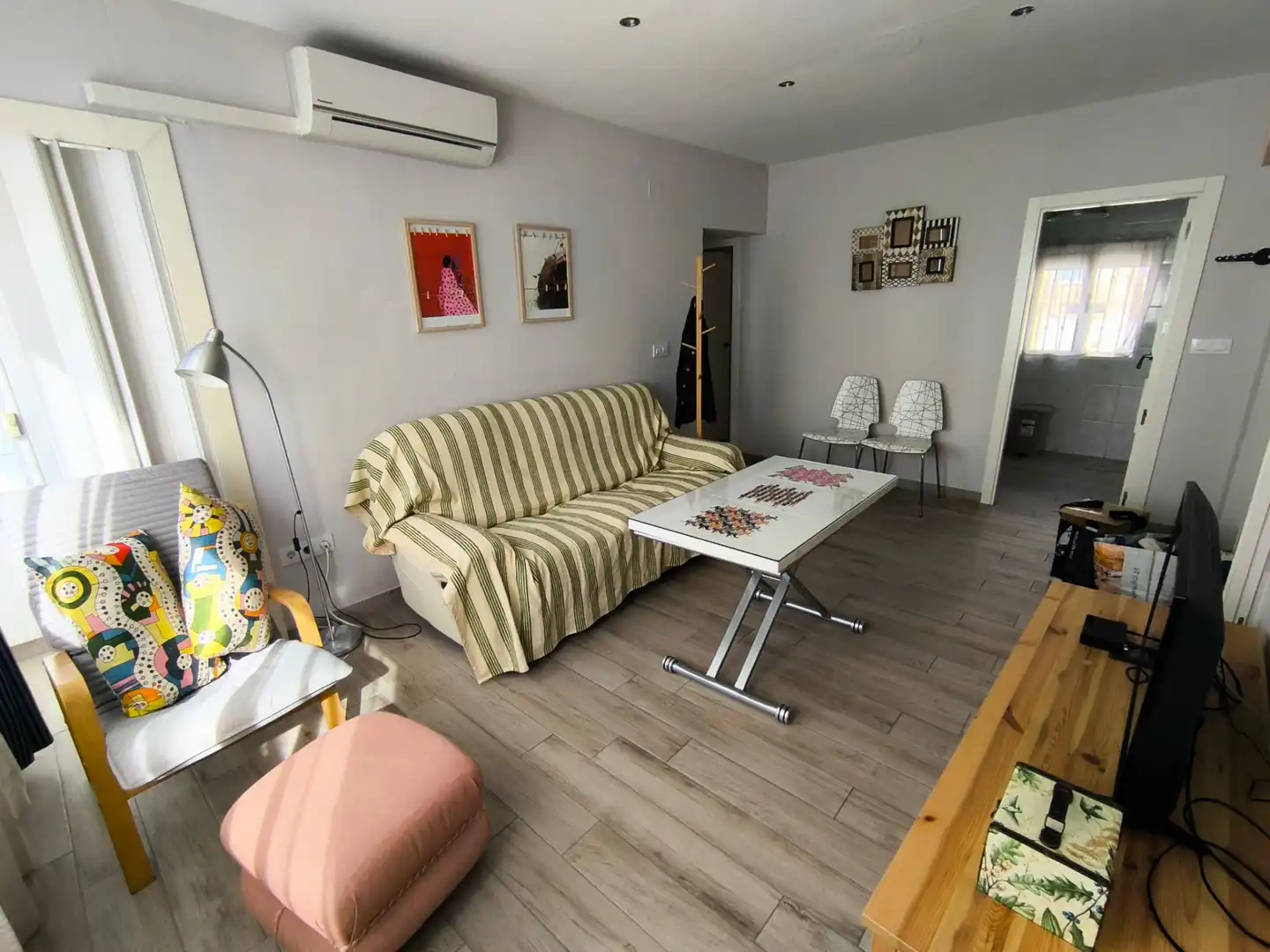 Sala de estar de Piso de alquiler en Sevilla con Aire acondicionado, Calefacción y Amueblado