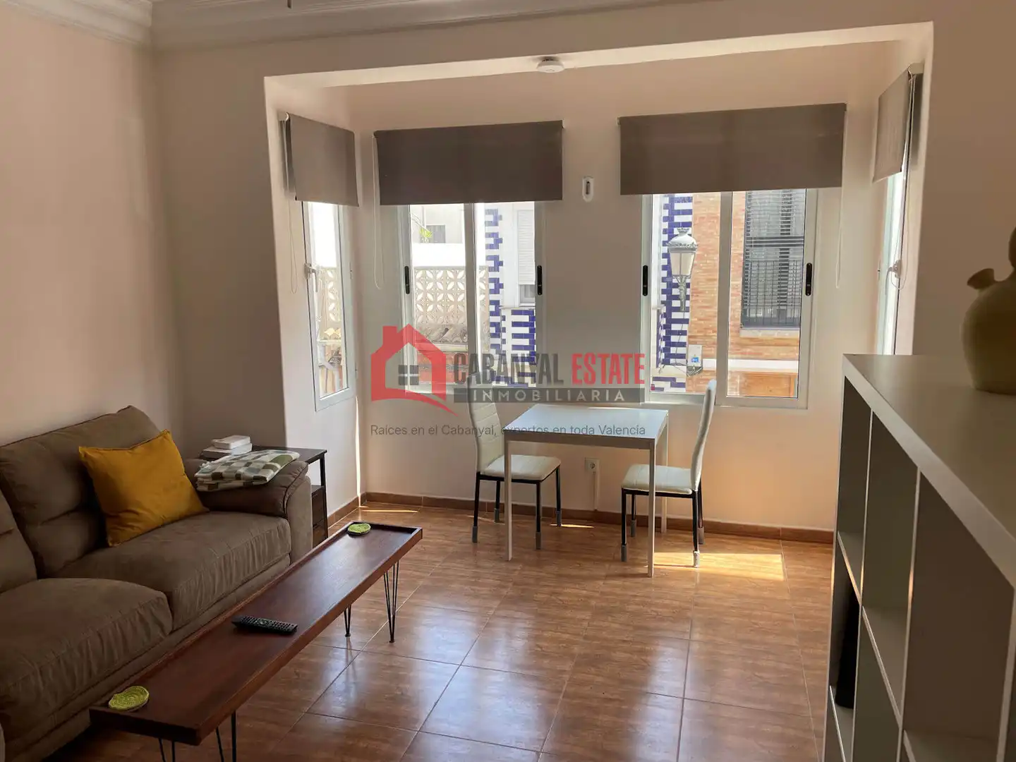 Exterior view of Apartments for sale in Valencia  with Air Conditioner, Furnished and Alarm