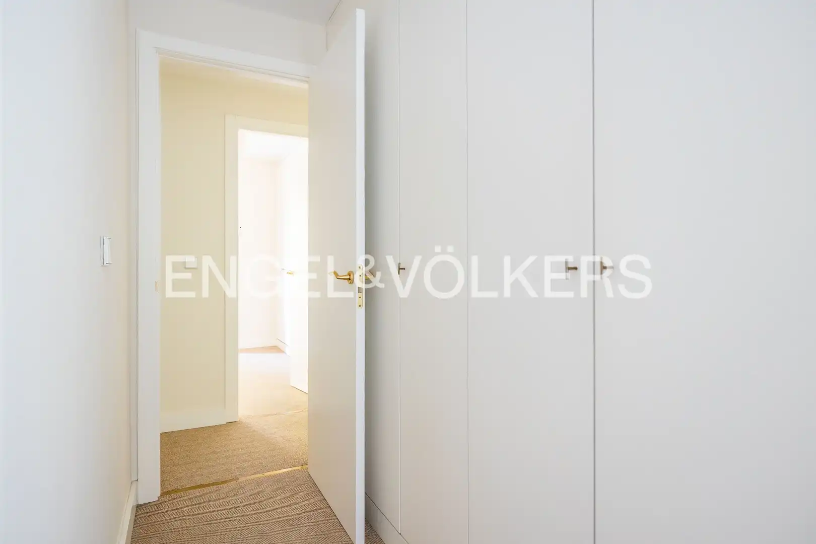 Wohnung zur Miete in Sevilla mit Klimaanlage, Heizung und Parkett