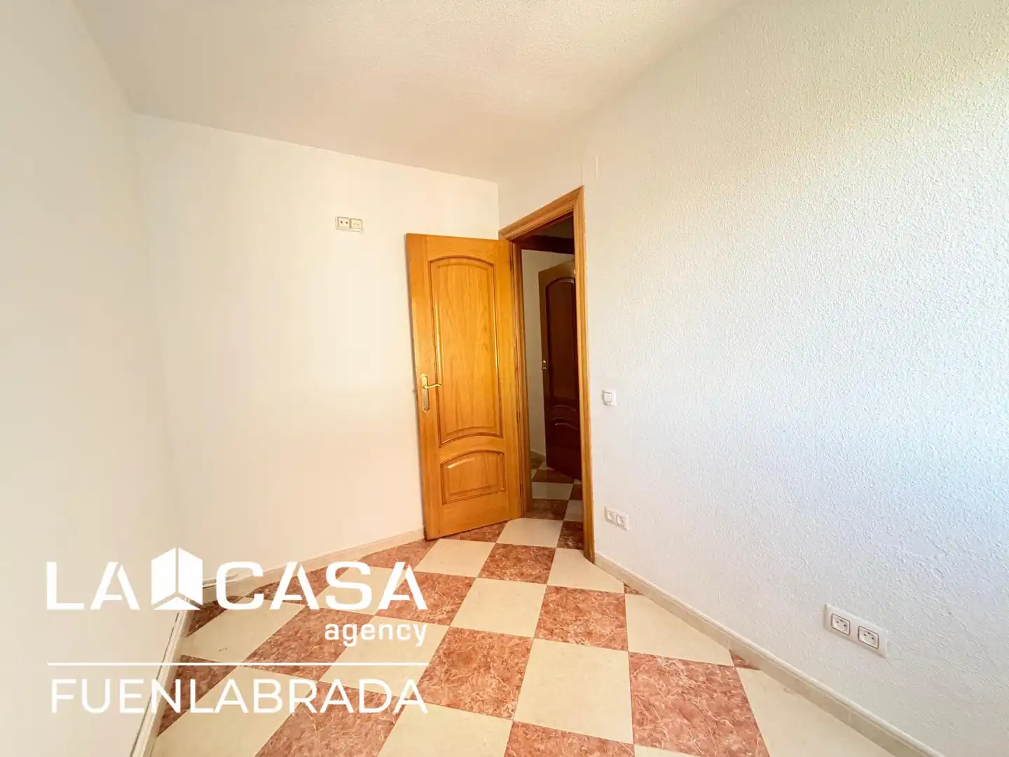 Piso en venta en Fuenlabrada con Aire acondicionado, Calefacción y Terraza