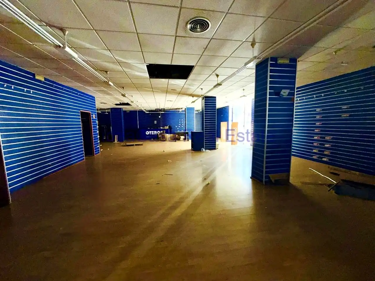 Local commercial à louer à Avenida de los Manantiales, imagen 6