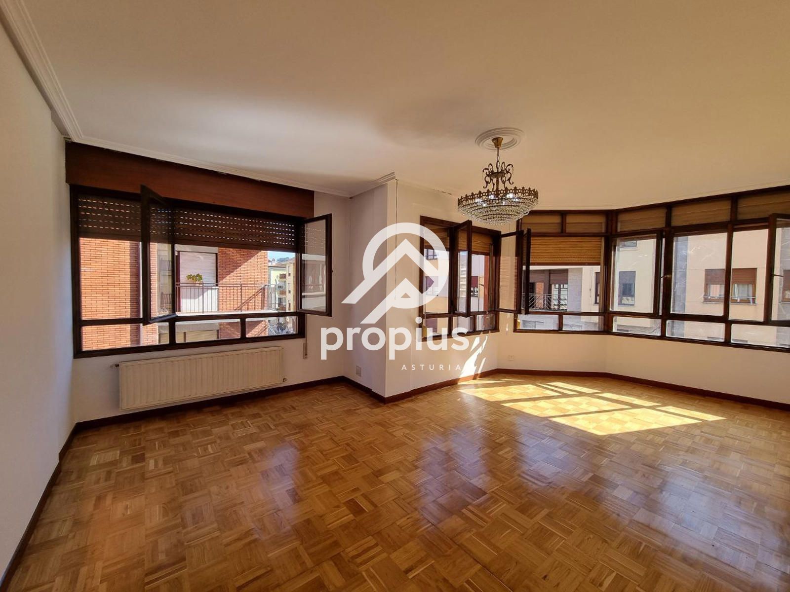 Wohnzimmer von Wohnung zum verkauf in Parres mit Heizung, Terrasse und Abstellraum