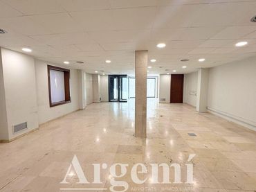 Local comercial en alquiler en Palau-solità i Plegamans