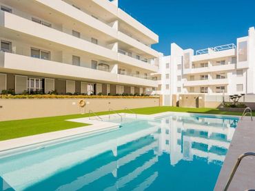 Adossat amb piscina en venda a San Pedro de Alcántara