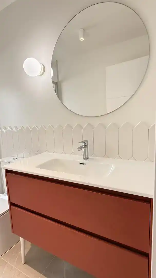 Badezimmer von Wohnung zur Miete in Elche / Elx mit Klimaanlage