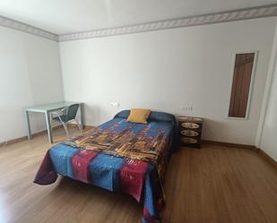 Bedroom of Flat to rent in Salamanca Capital  with Balcony