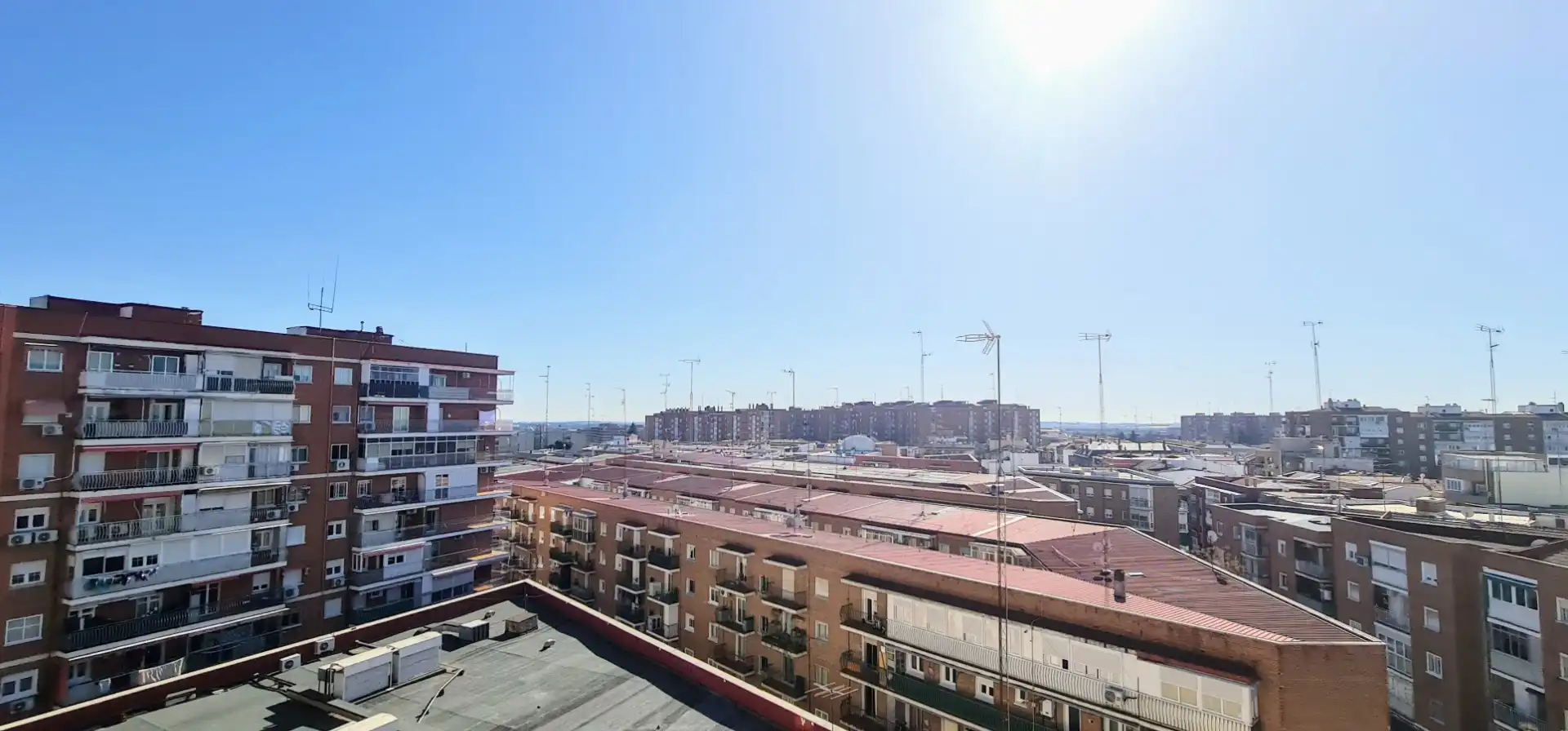 Vista exterior de Pis en venda en Alcorcón amb Calefacció i Terrassa