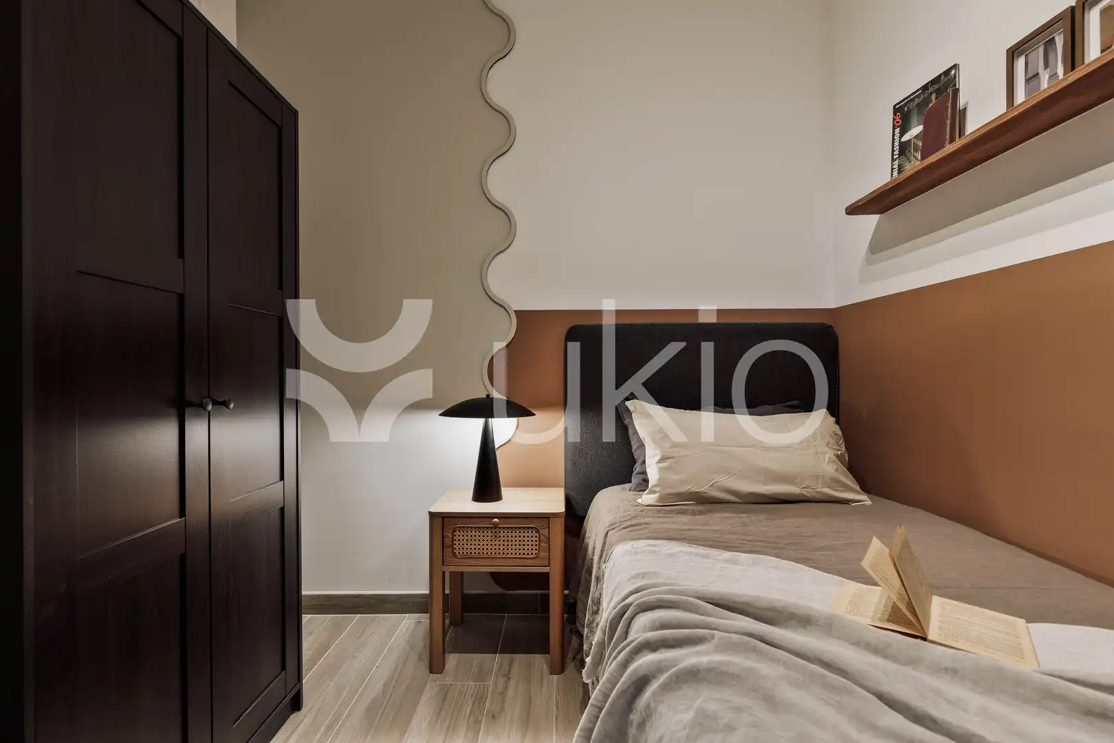 Dormitori de Apartament de lloguer en Barcelona amb Aire condicionat, Calefacció i Terrassa