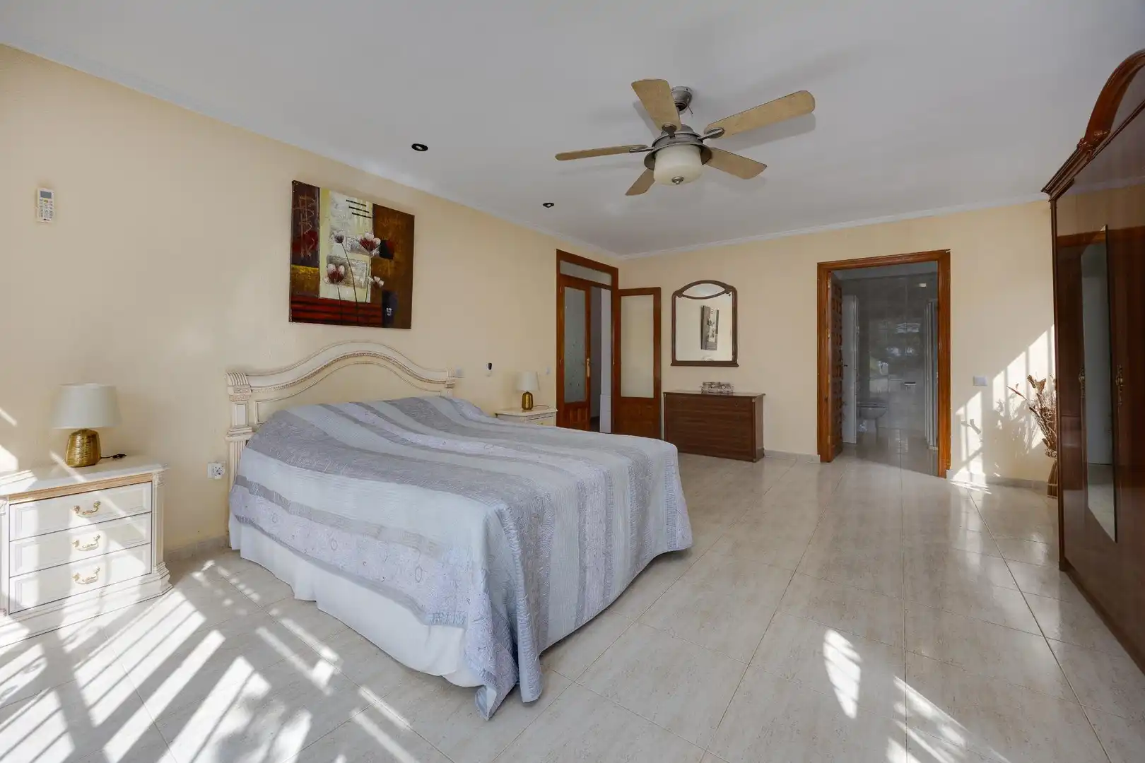 Dormitori de Casa o xalet en venda en Torrevieja amb Aire condicionat, Jardí privat i Terrassa