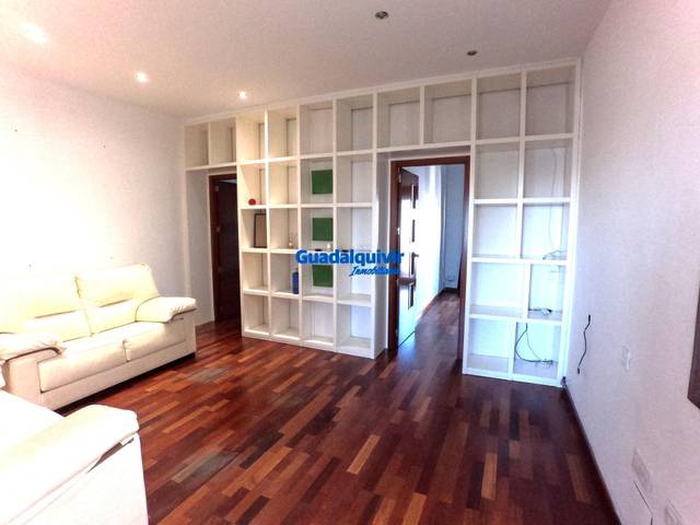 Piso en Alquiler en Triana Casco Antiguo