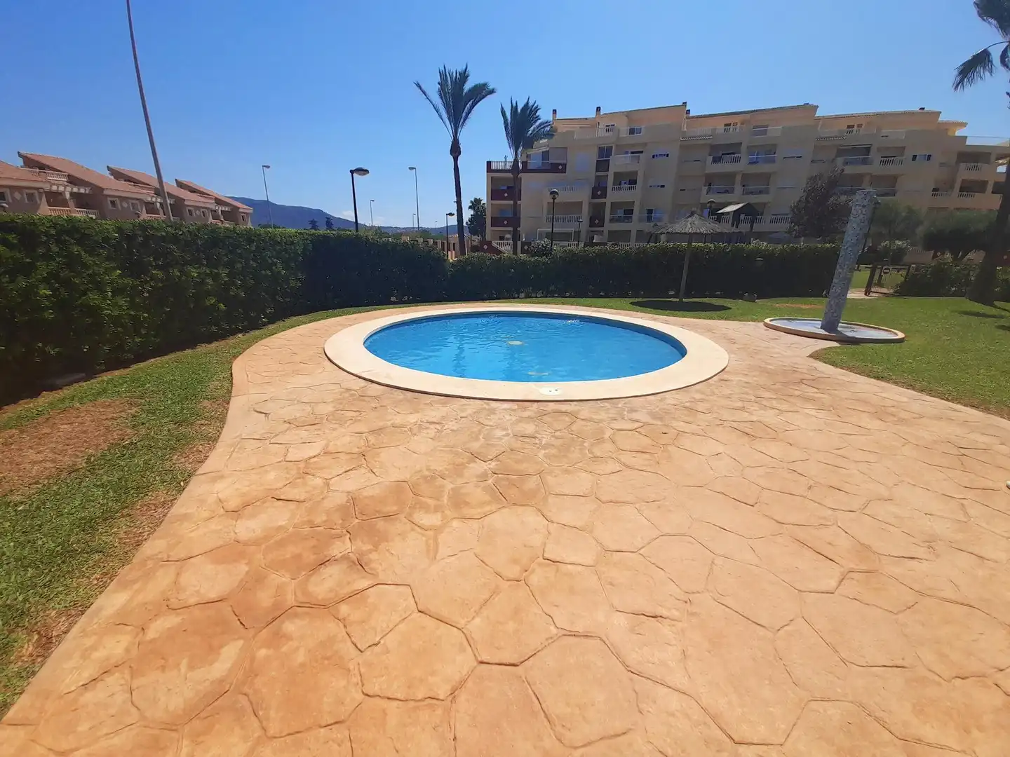 Schwimmbecken von Wohnungen zur Miete in Dénia mit Klimaanlage, Heizung und Privatgarten