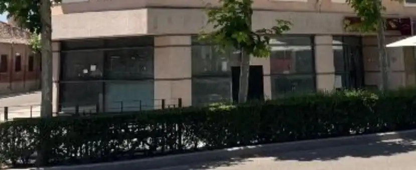 Local comercial en venda a Avenida de la Constitución