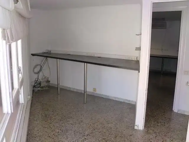 Cuina de Oficina de lloguer en Lleida