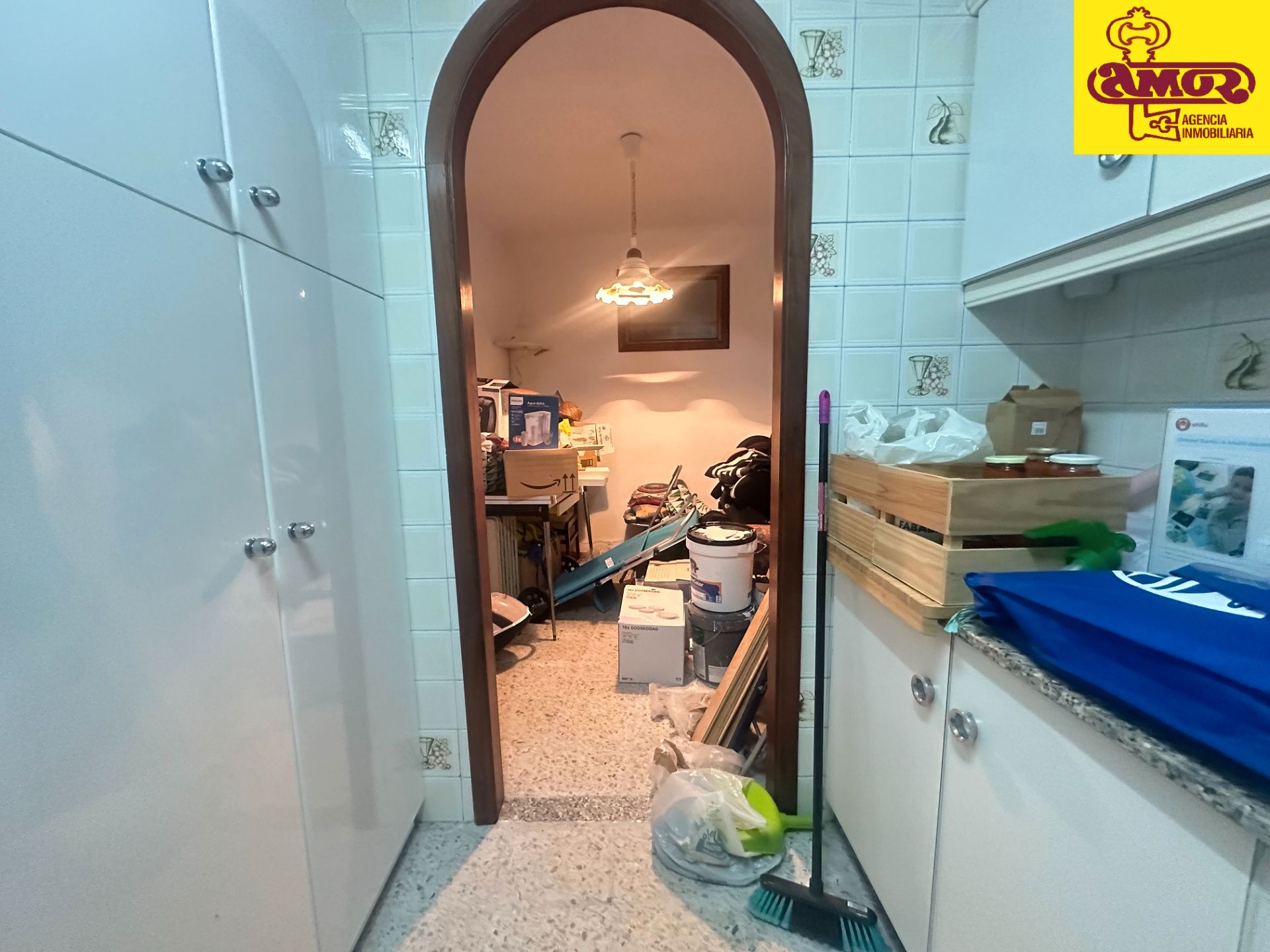 Kitchen of Single-family semi-detached for sale in Santiago de Compostela   with Private garden, Storage room and Alarm