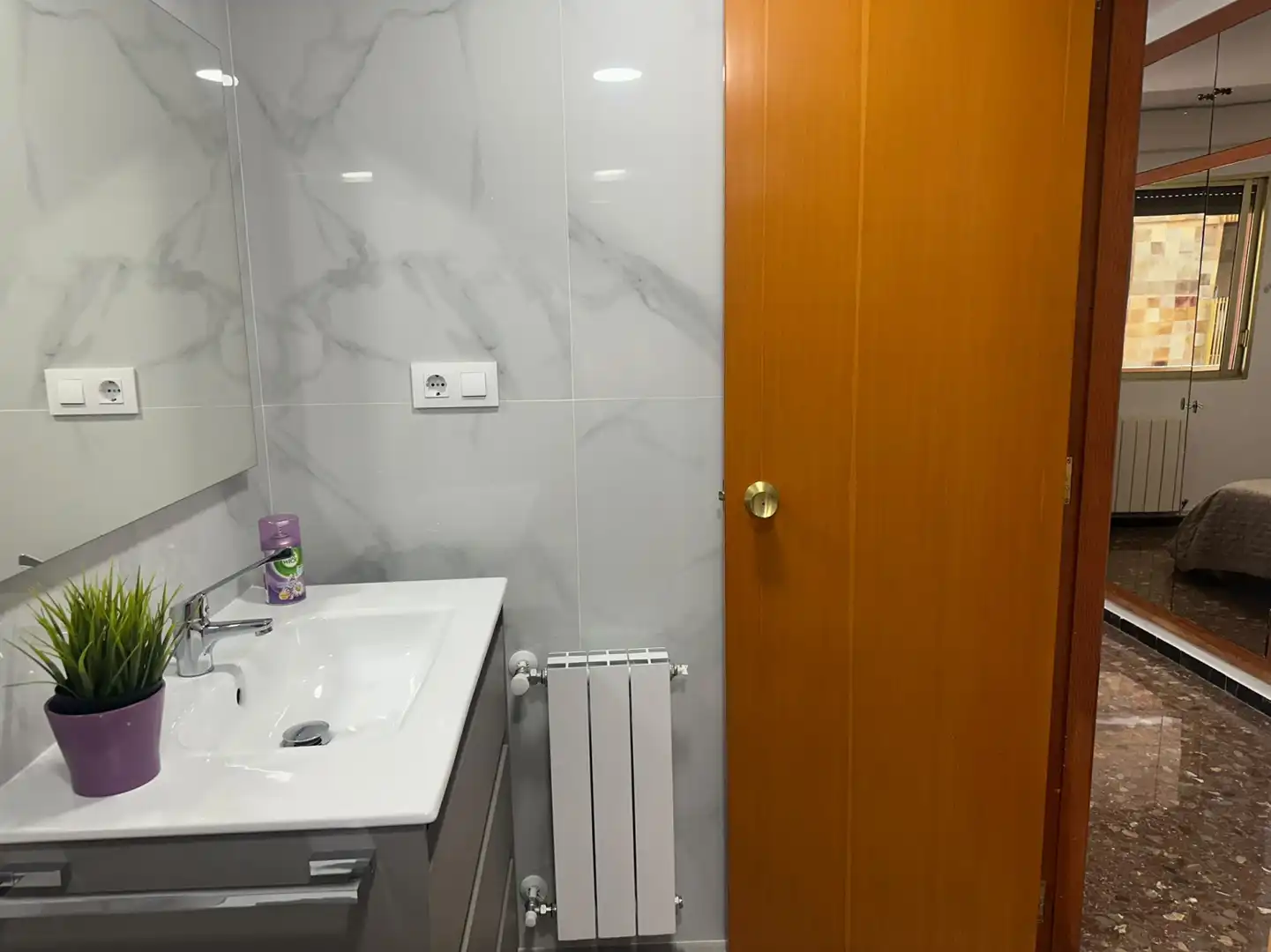 Baño de Piso de alquiler en Sagunto / Sagunt con Calefacción, Amueblado y Balcón