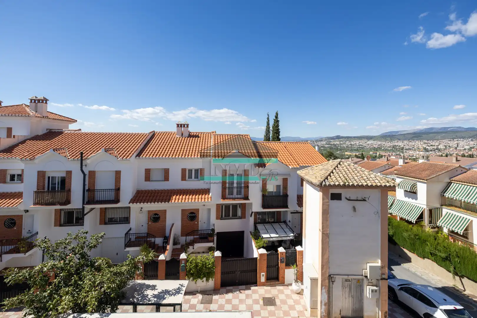 Vista exterior de Pis en venda en La Zubia amb Aire condicionat, Calefacció i Balcó