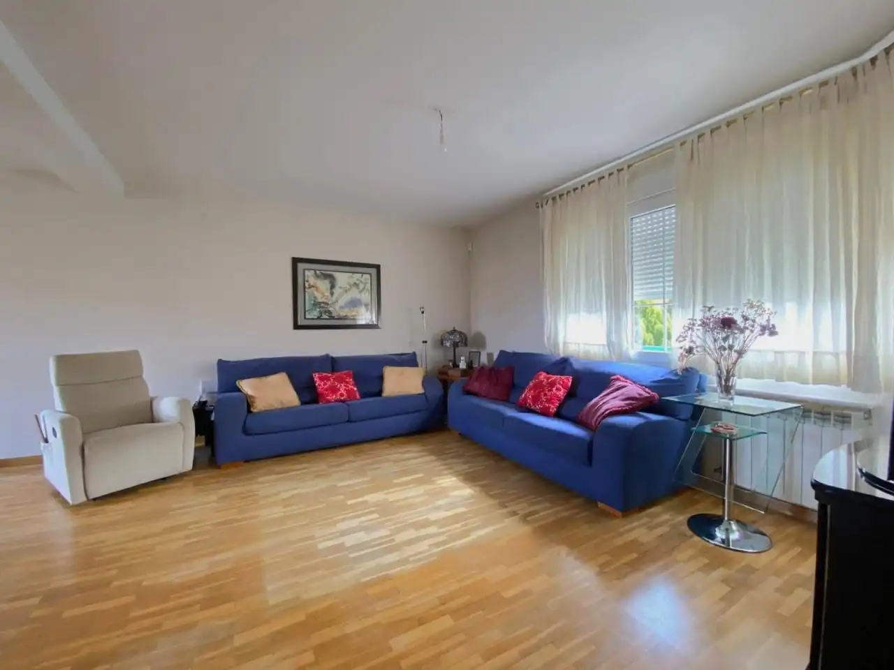 Sala d'estar de Casa o xalet en venda en Sariegos amb Calefacció i Parquet