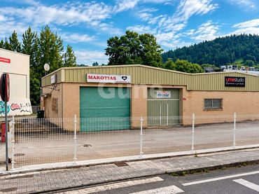 Local comercial de lloguer a Zaldibibidea