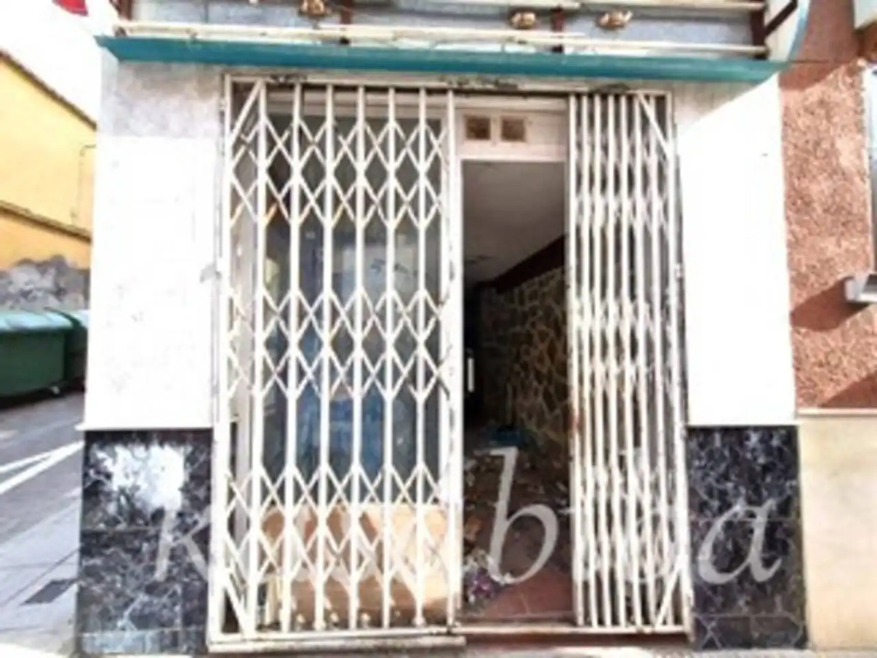 Exterior view of Commercial properties for sale in Cullera