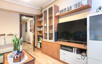 Living room of Flat for sale in Oviedo   with Heating and Storage room