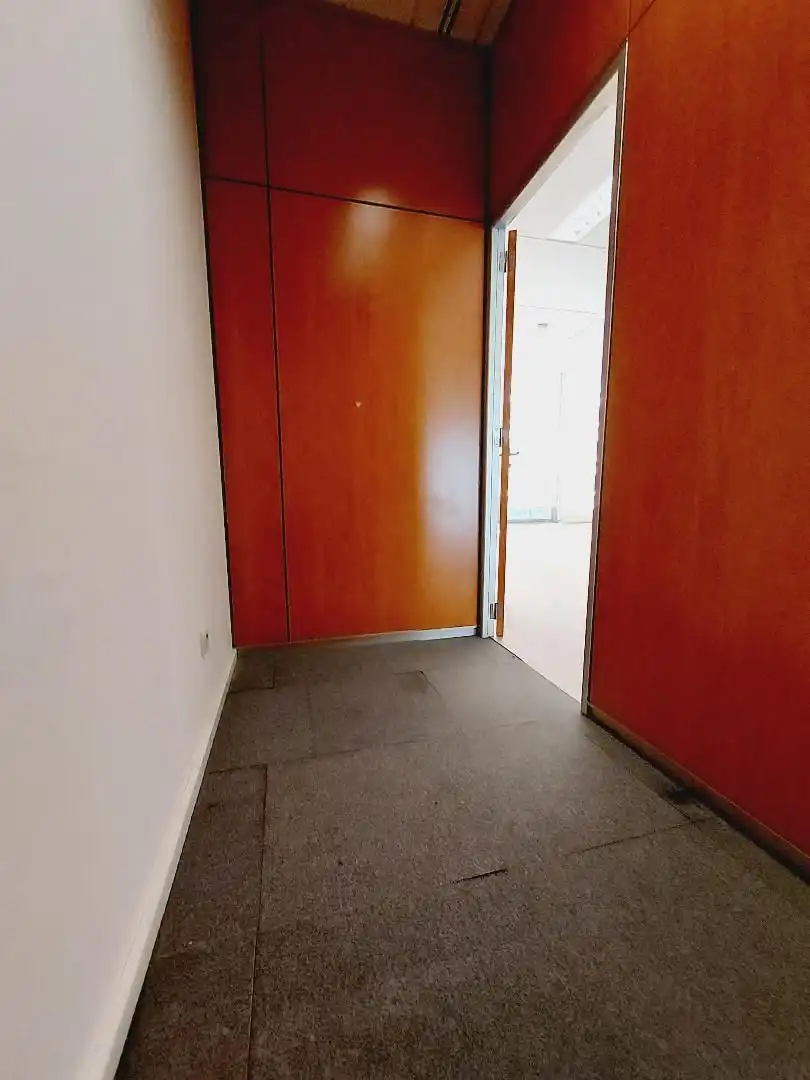 Bureau avec ascenseur à louer à Avenida de la Industria, imagen 14