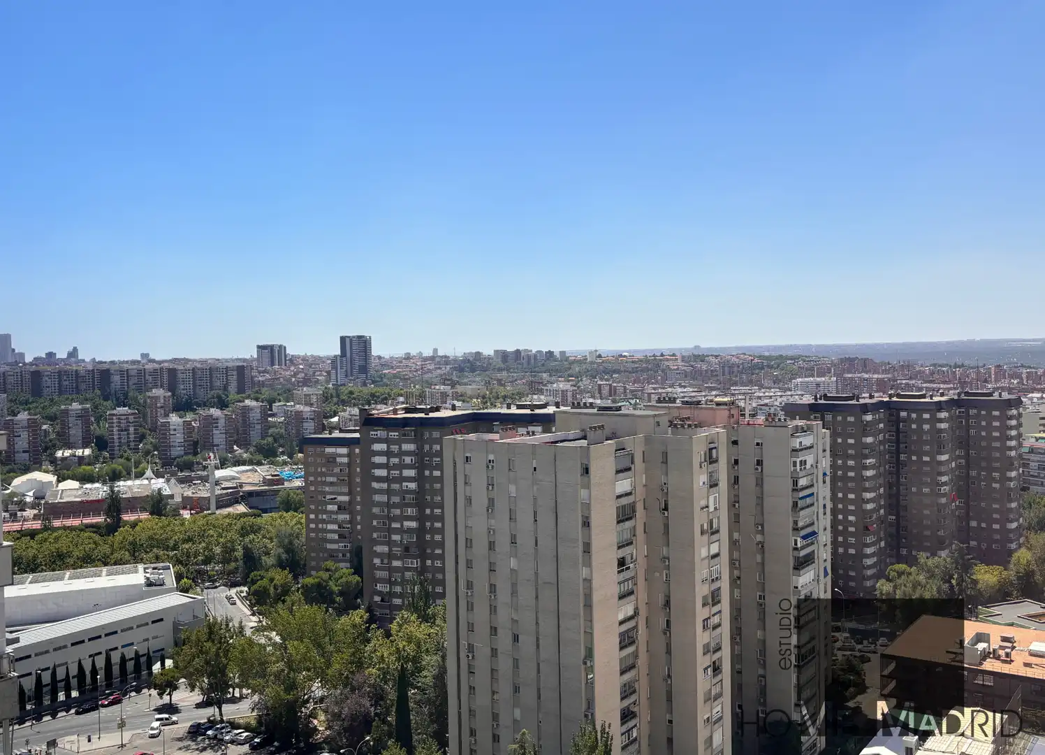 Exterior view of Flat for rent in Madrid  with Air Conditioner, Heating and Terrace