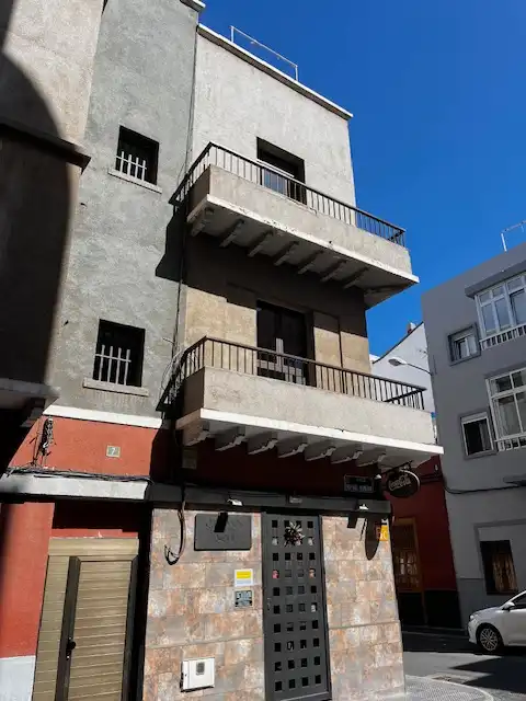 Vista exterior de Pis de lloguer en Las Palmas de Gran Canaria amb Moblat, Rentadora i Balcó