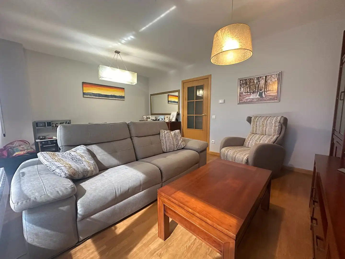 Sala de estar de Casa o chalet en venta en Santiago de Compostela  con Calefacción, Jardín privado y Parquet