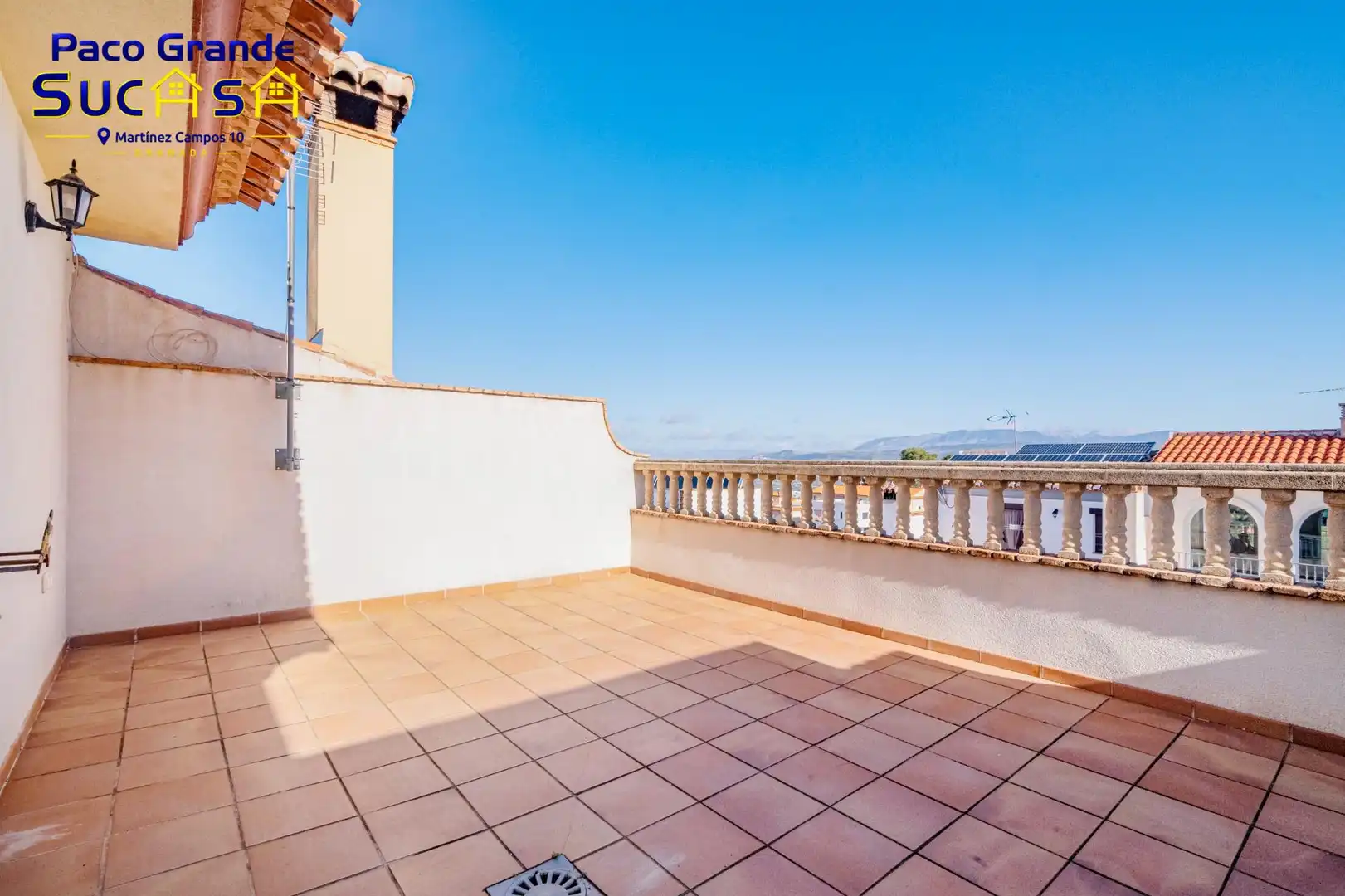 Adosado con terraza en venta en Calle Blas de Otero
