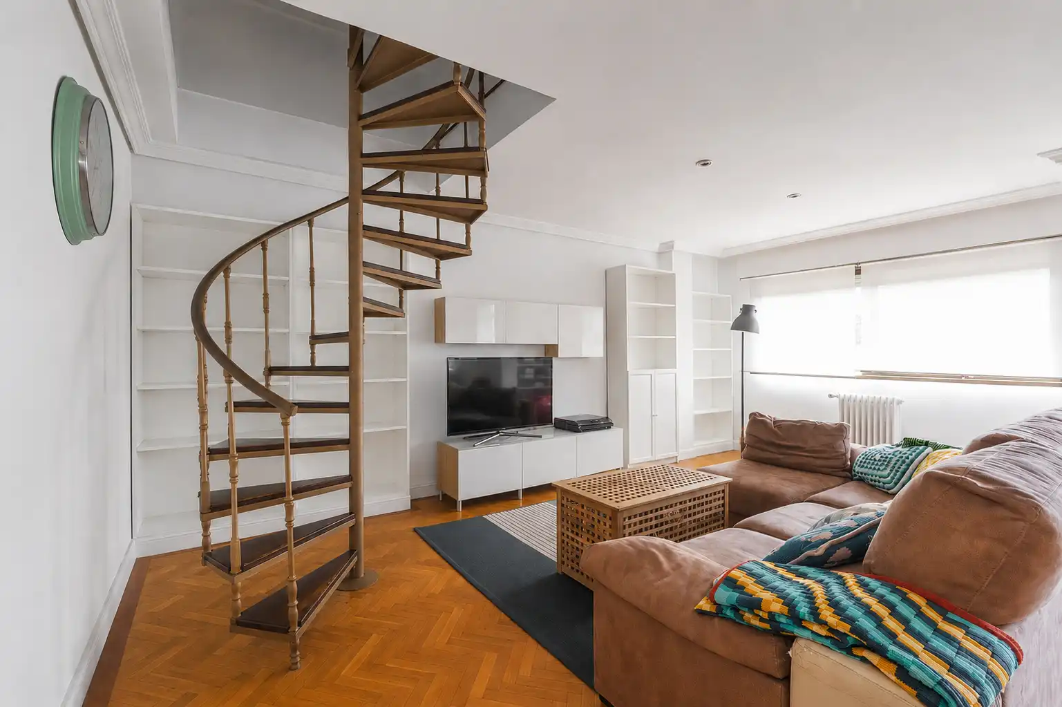 Sala de estar de Dúplex en venta en Las Rozas de Madrid con Aire acondicionado, Calefacción y Trastero