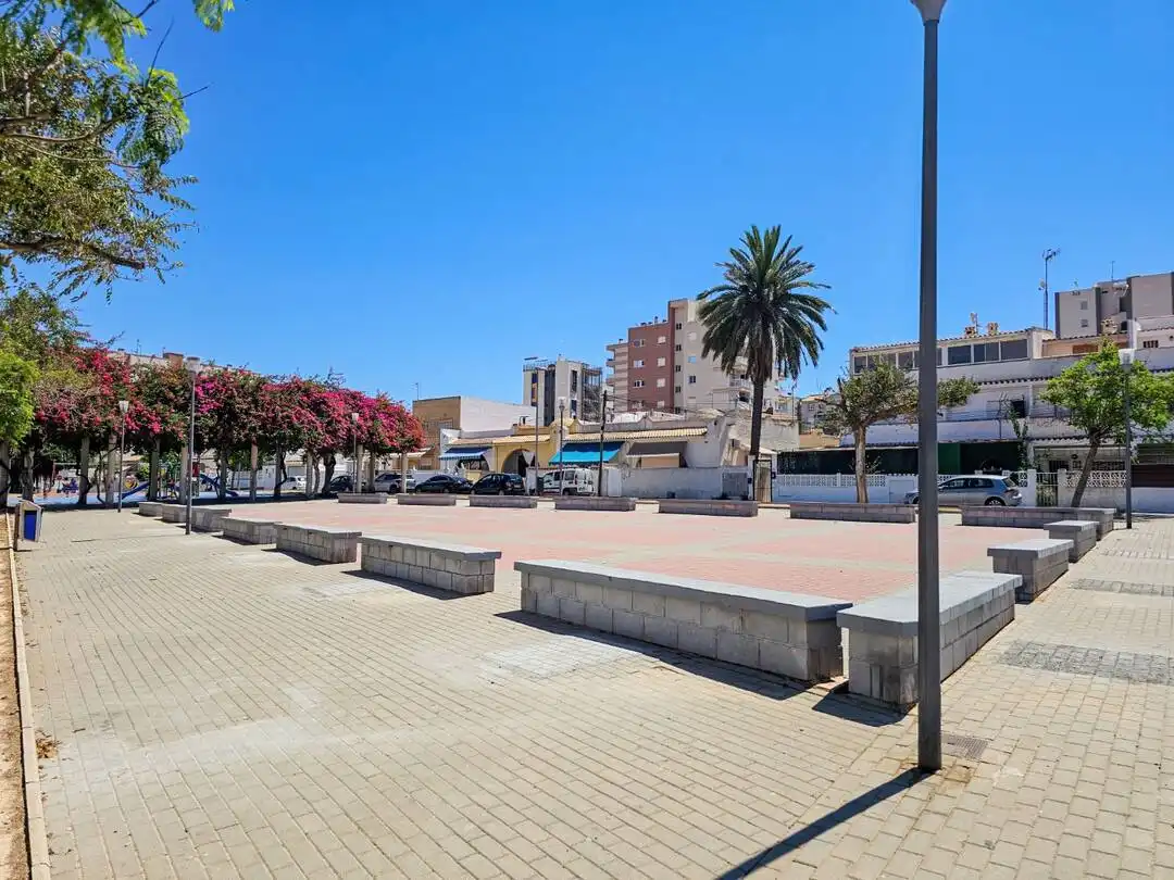 Vista exterior de Piso en venta en Torrevieja con Aire acondicionado y Calefacción