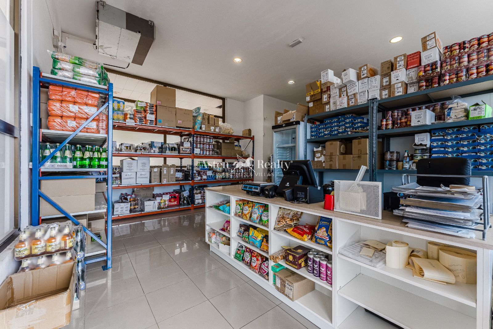 Geschaftsraum zum Verkauf in Arona mit Klimaanlage, Internet und Alarm