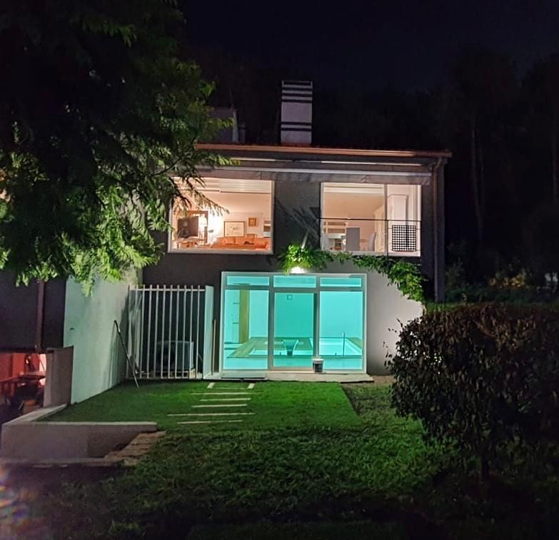 Piscina de Casa o xalet en venda en O Grove   amb Jardí privat, Traster i Piscina