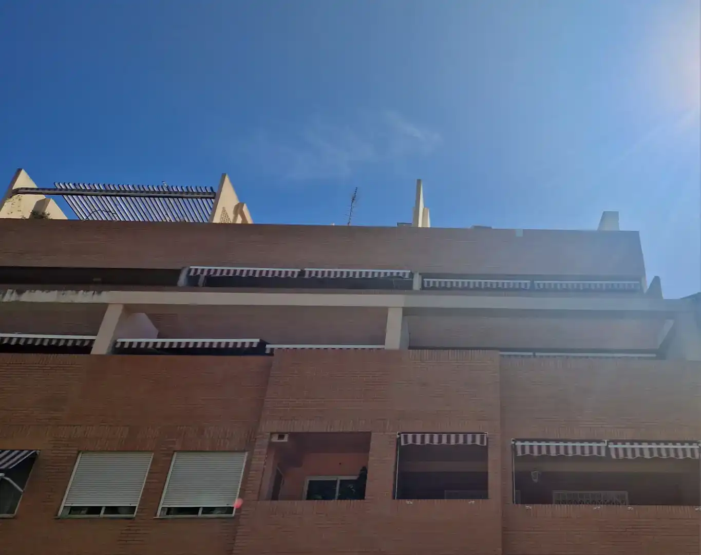 Außenansicht von Wohnung zur Miete in Massanassa mit Klimaanlage