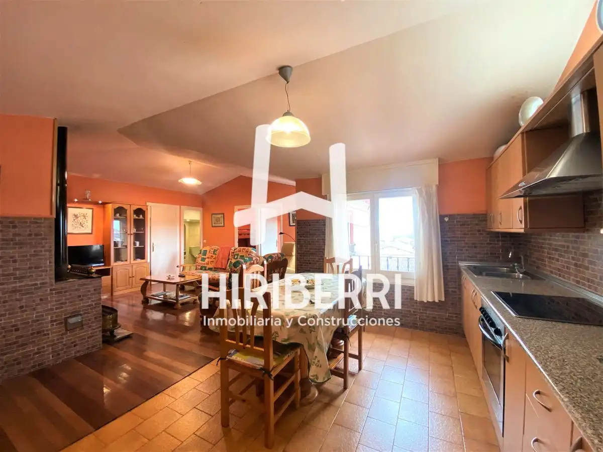 Vista exterior de Ático en venta en Herramélluri con Trastero y Amueblado