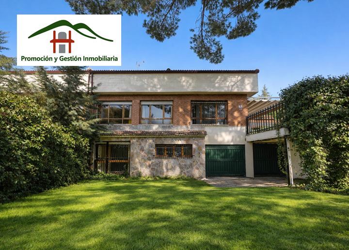 Einfamilien-Reihenhaus zum Verkauf in Avenida la Berzosa, 8