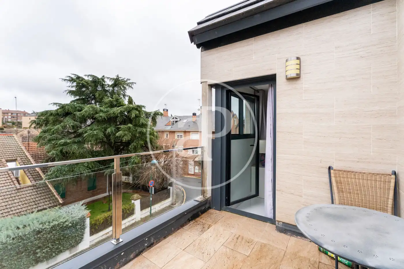 Terrassa de Casa adosada en venda en Pozuelo de Alarcón amb Aire condicionat, Calefacció i Jardí privat