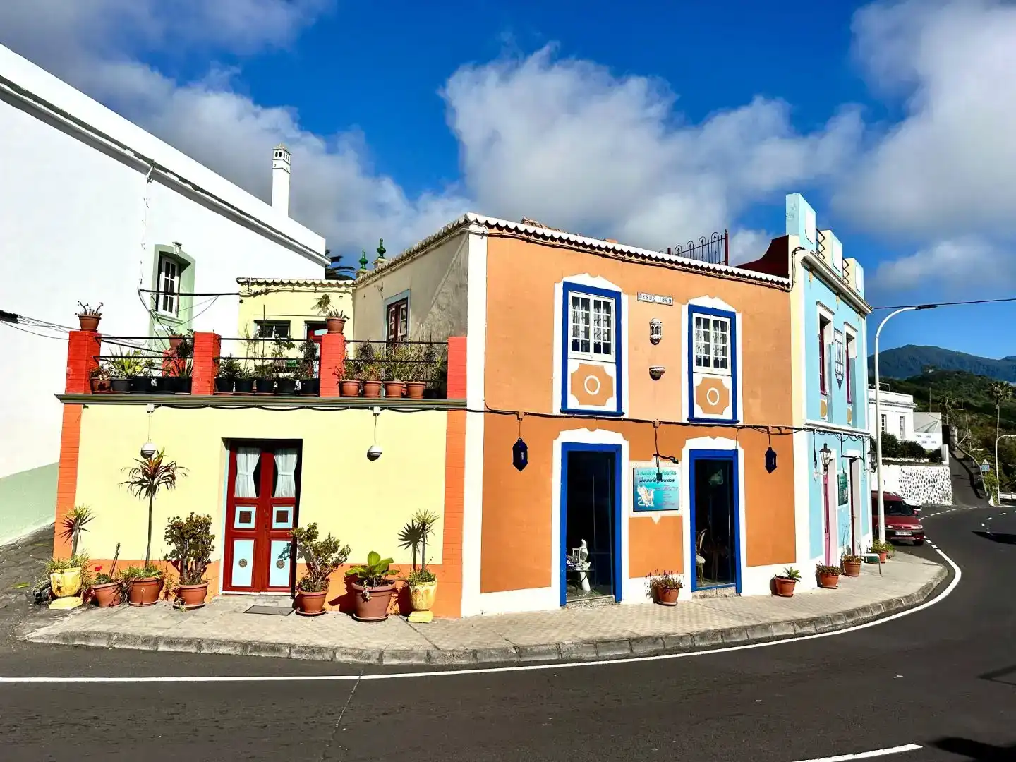 Vista exterior de Finca rústica en venda en Villa de Mazo amb Aire condicionat i Balcó