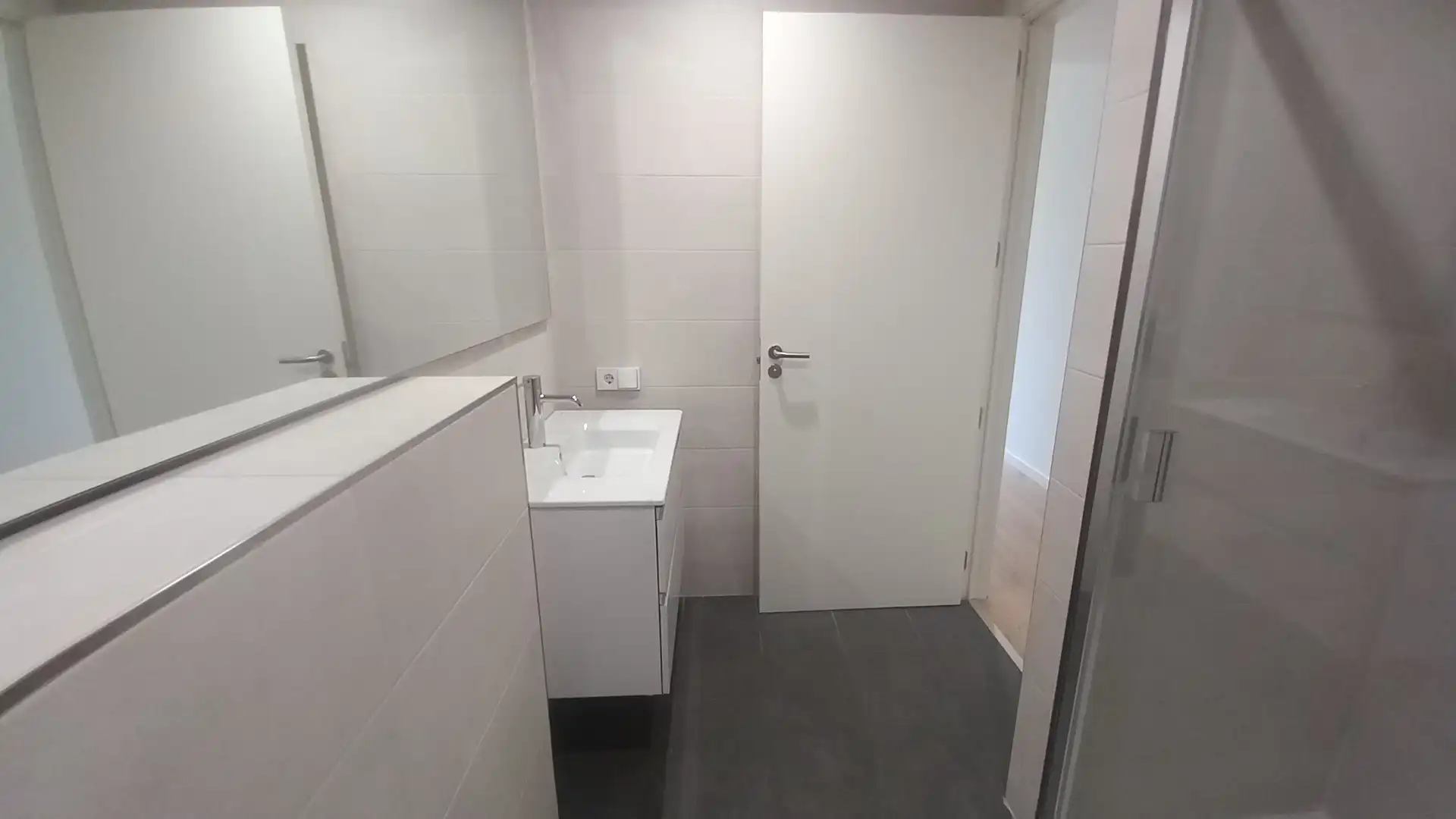 Baño de Planta baja de alquiler en Sant Cugat del Vallès con Aire acondicionado, Calefacción y Jardín privado