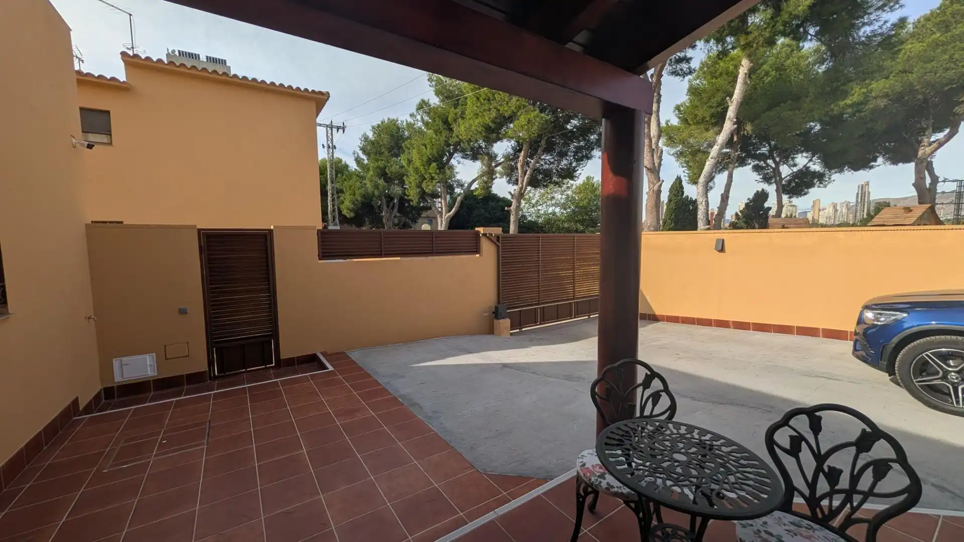 Casa aparellada amb piscina en venda a Rincón de Loix, imagen 7