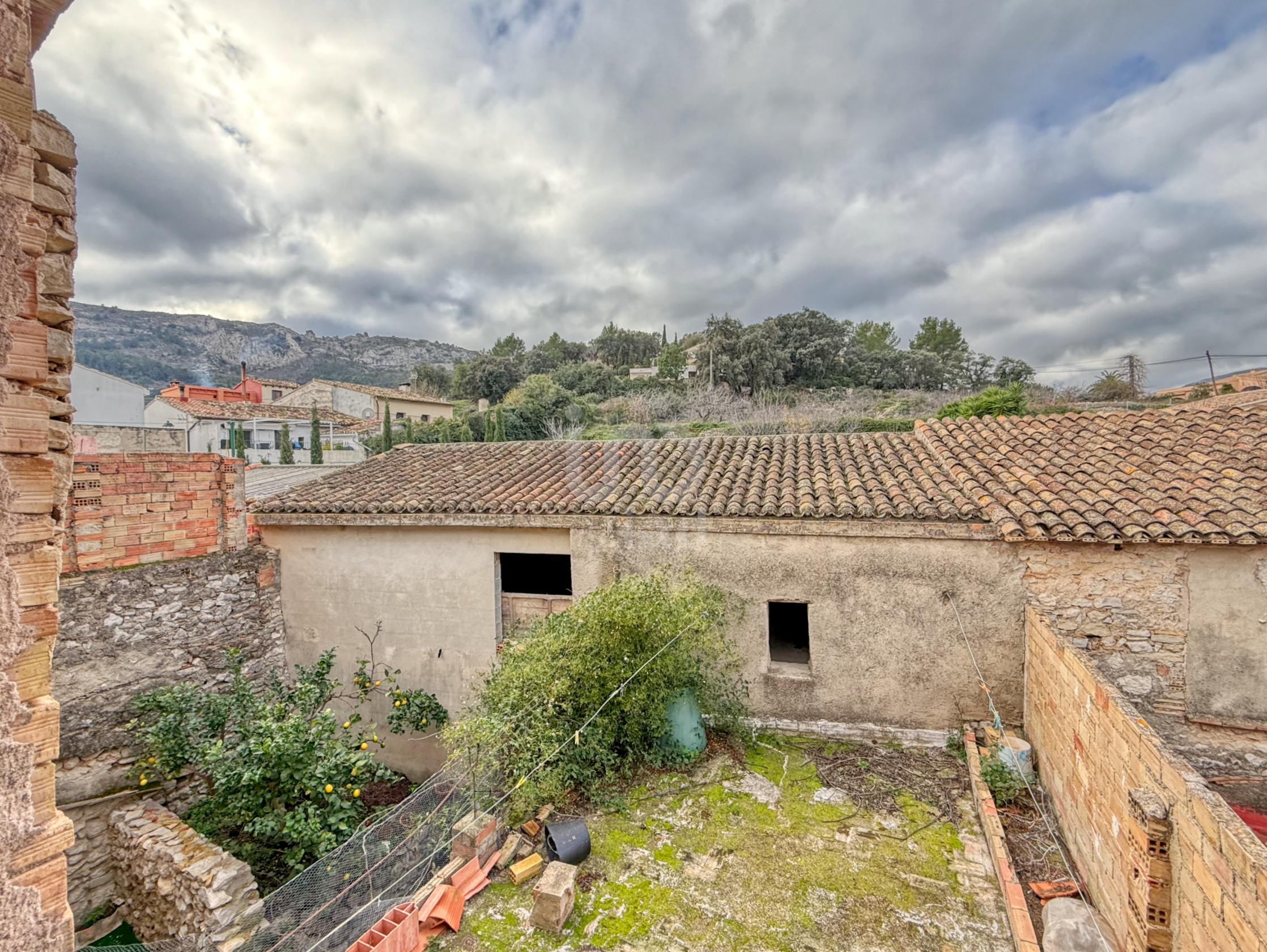 Vista exterior de Casa o xalet en venda en La Vall de Laguar amb Calefacció i Terrassa
