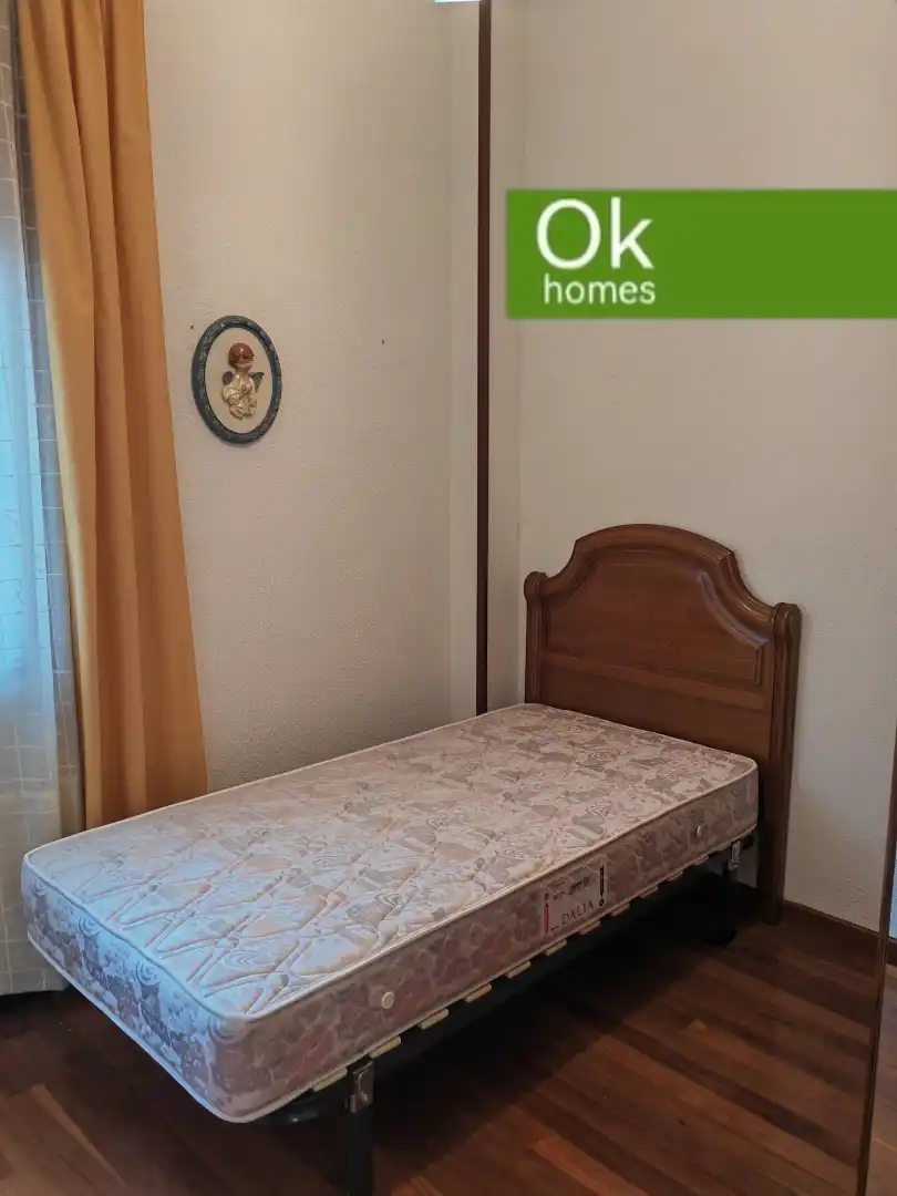 Bedroom of Detached homes for sale in Curtis  with Heating, Private garden and Parquet flooring