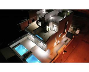 Exterior view of House or chalet for sale in Guardamar del Segura  with Air Conditioner, Private garden and Swimming Pool